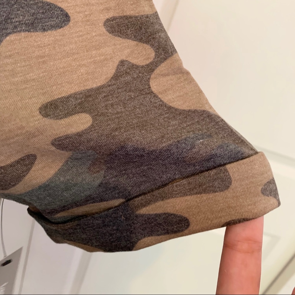 Short Sleeve V-Neck Camouflage Dress - Size S - Picture 5 of 9